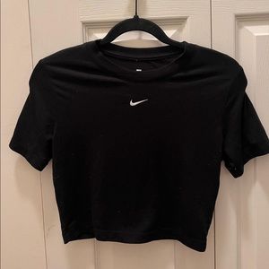 nike crop top